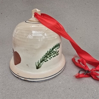 Juleklokke-ler-glaseret-grangren-hjerte-dekoration-gammel-julepynt